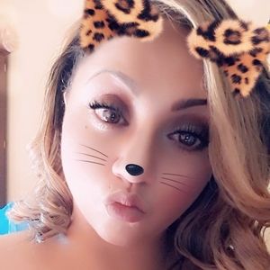 Meet your Posher, Sasha